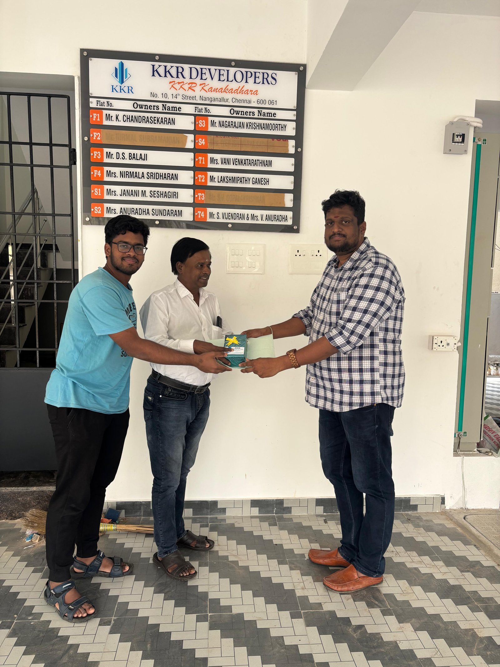 Happy customer handover 5